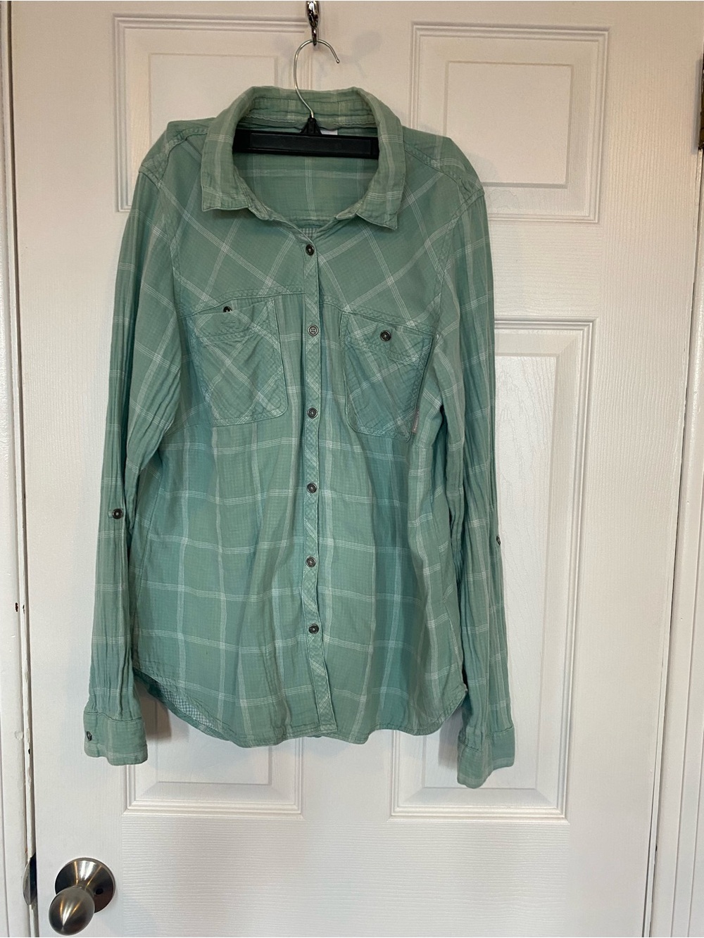 Columbia Sage Green Plaid Roll-Tab Long Sleeve Button Down Shirt Size Large